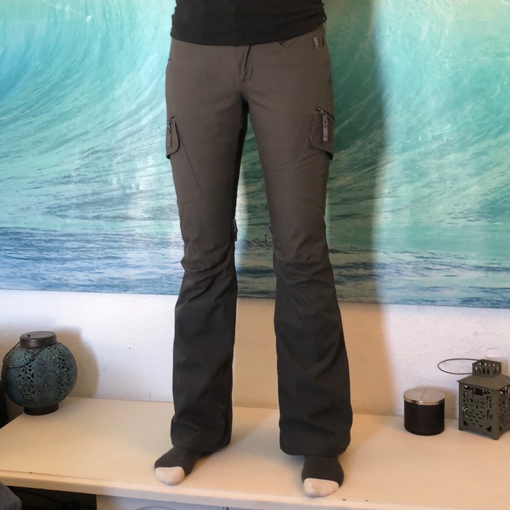 Burton snow pants, women
